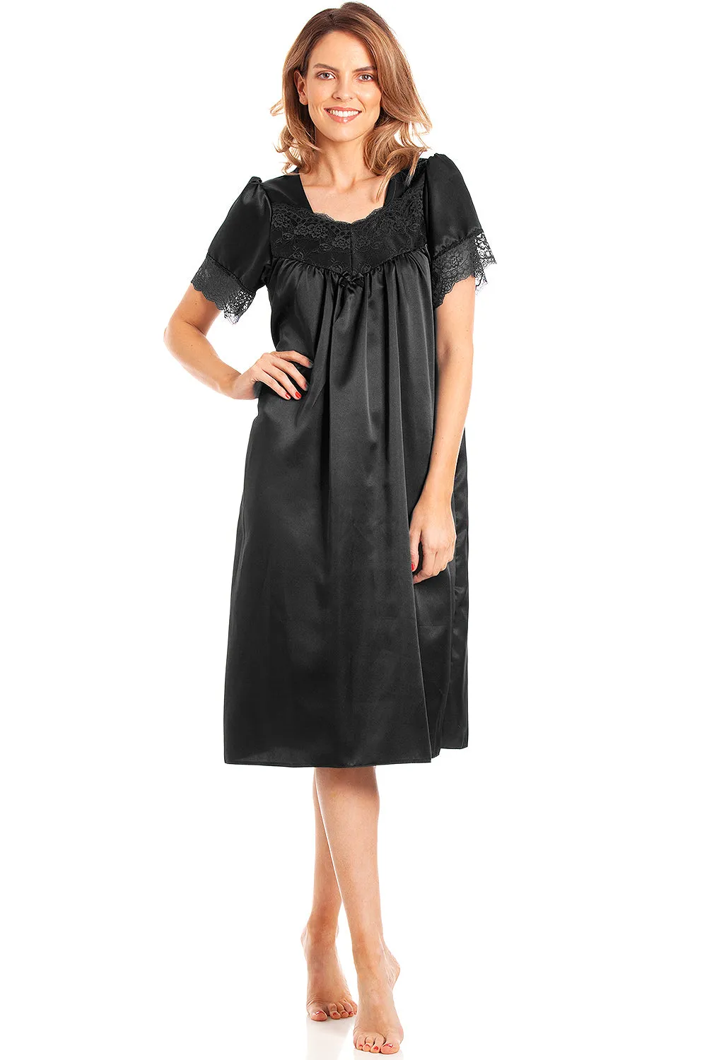 British Made Ladies Satin Short Sleeve Nightdress With Lace Trim